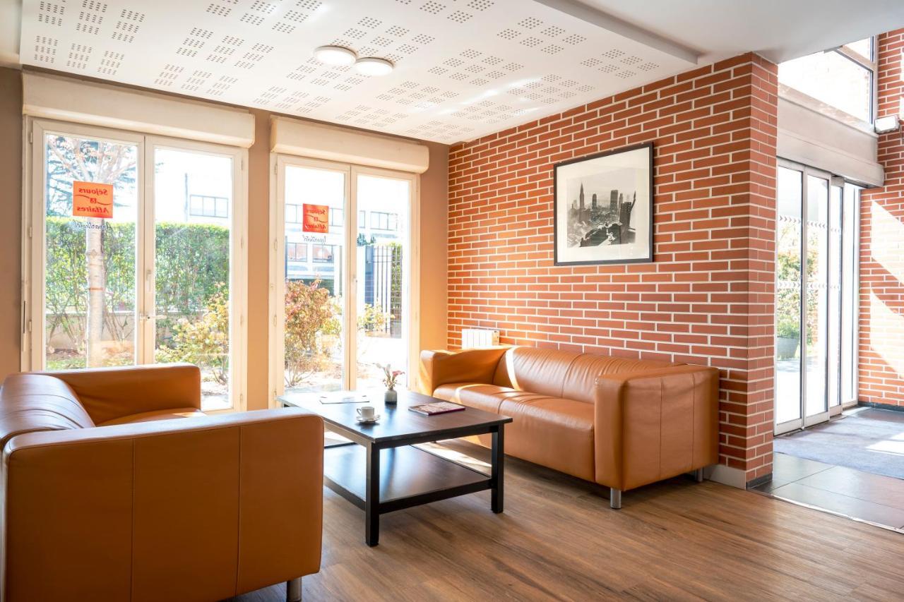 Sejours & Affaires Creteil Le Magistere Aparthotel Exterior photo